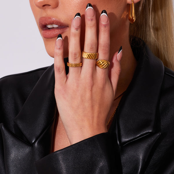 Vanessa Ring‎